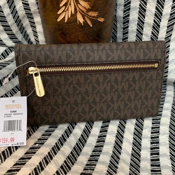 Michael kors brown wallet brand new large trifold - Picture 5 of 8